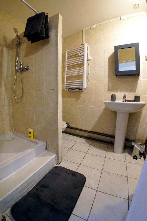 Appartement Au Coeur De Cours La Ville Екстериор снимка