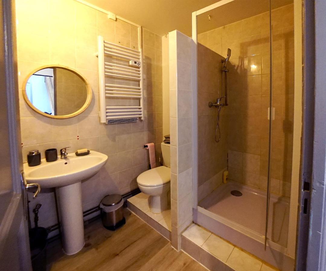 Appartement Au Coeur De Cours La Ville Екстериор снимка