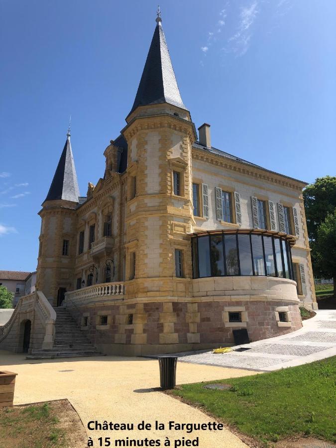 Appartement Au Coeur De Cours La Ville Екстериор снимка