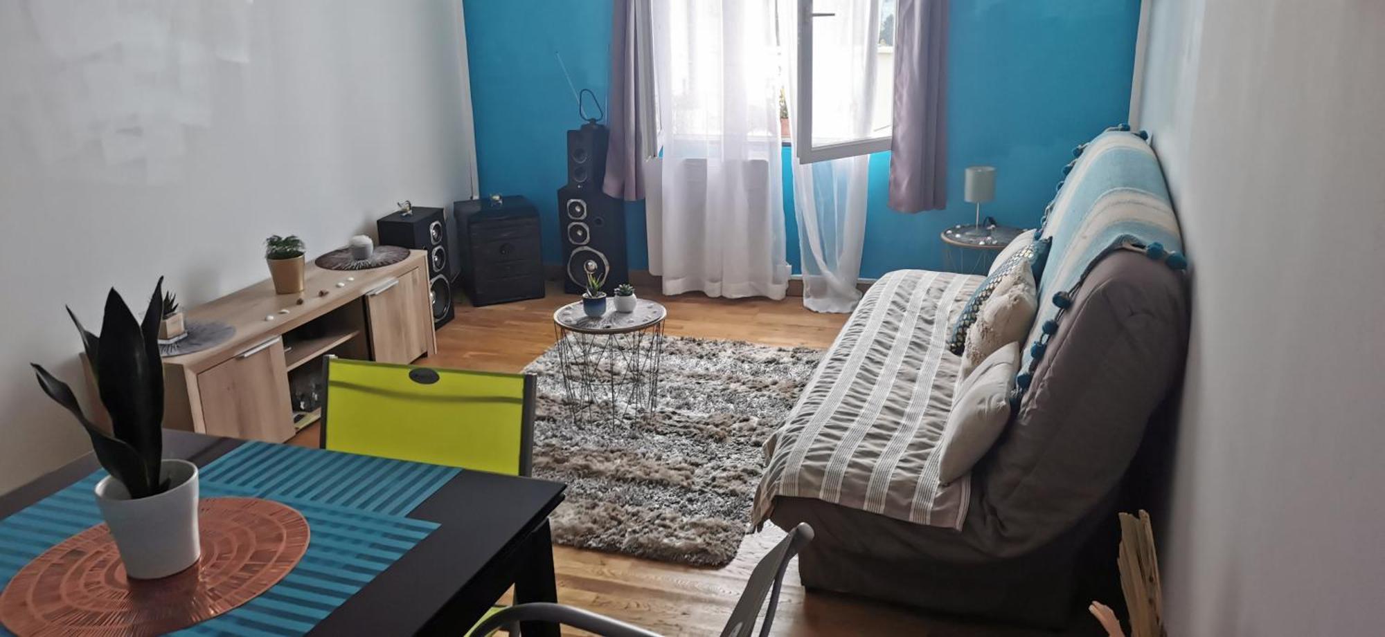Appartement Au Coeur De Cours La Ville Екстериор снимка